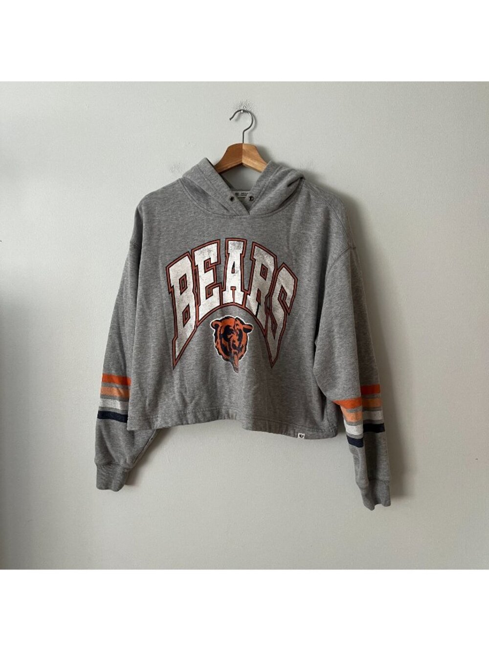 47 Brand Chicago Bears Gray Cropped Hoodie Sweatshirt Women's Size Medium